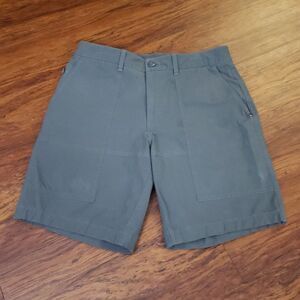 VUORI Men's Gray Summer Athletic Casual Trendy Performance Summer Shorts Size 28